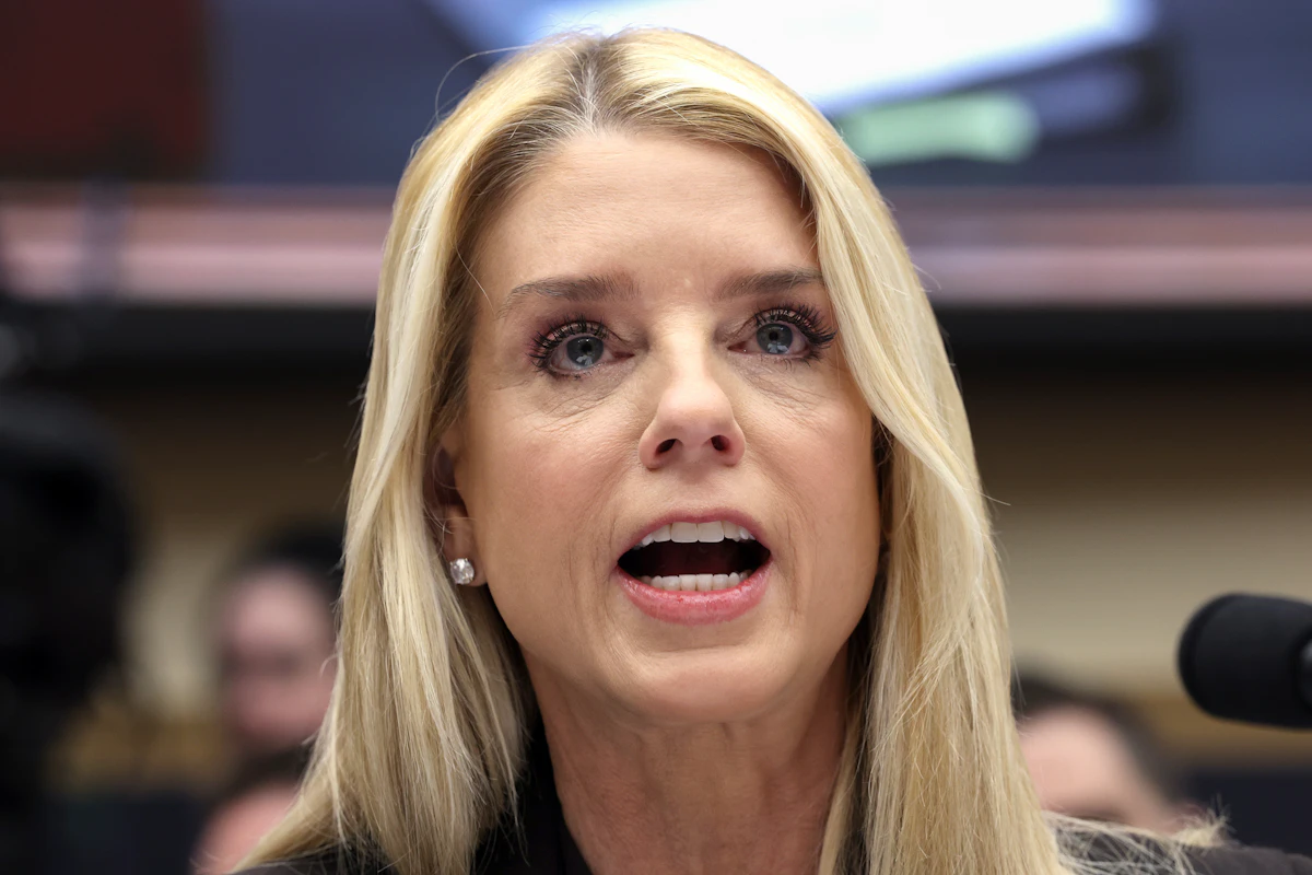 Pam Bondi Loses It After Being Asked to Apologize to Epstein Victims Pam Bondi Loses It After Being Asked to Apologize to Epstein Victims