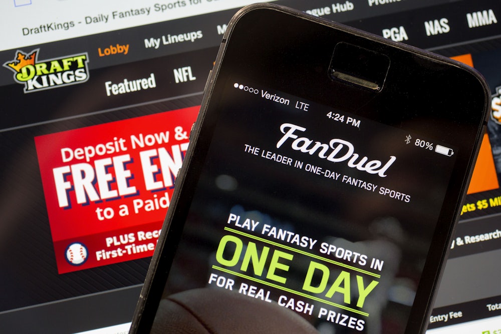 The FanDuel Inc. app and DraftKings Inc. website are arranged for a photo illustration.