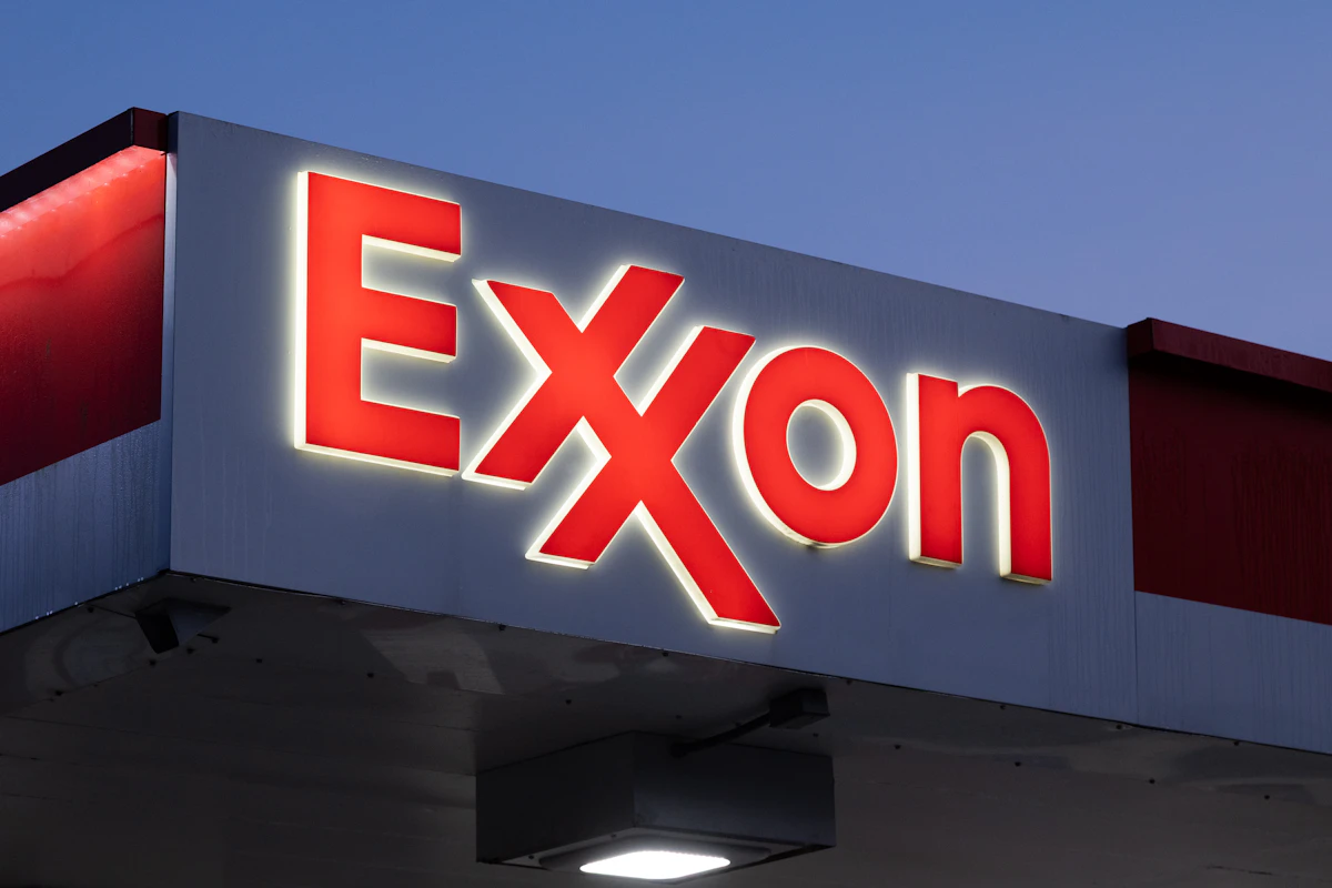 Exxon Abruptly Drops Lawyers Who Were Named in Epstein Files Exxon Abruptly Drops Lawyers Who Were Named in Epstein Files