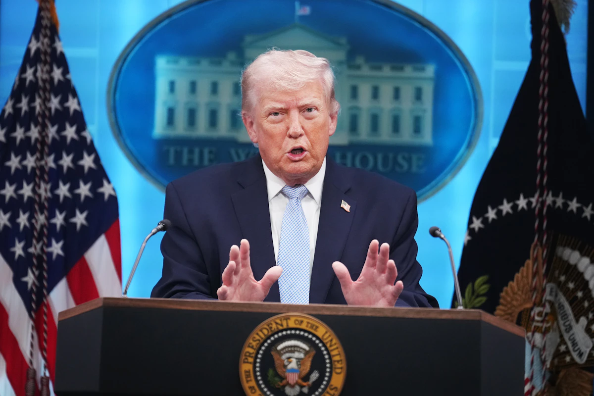 Trump Sent the Economy Into Free Fall, New Report Shows