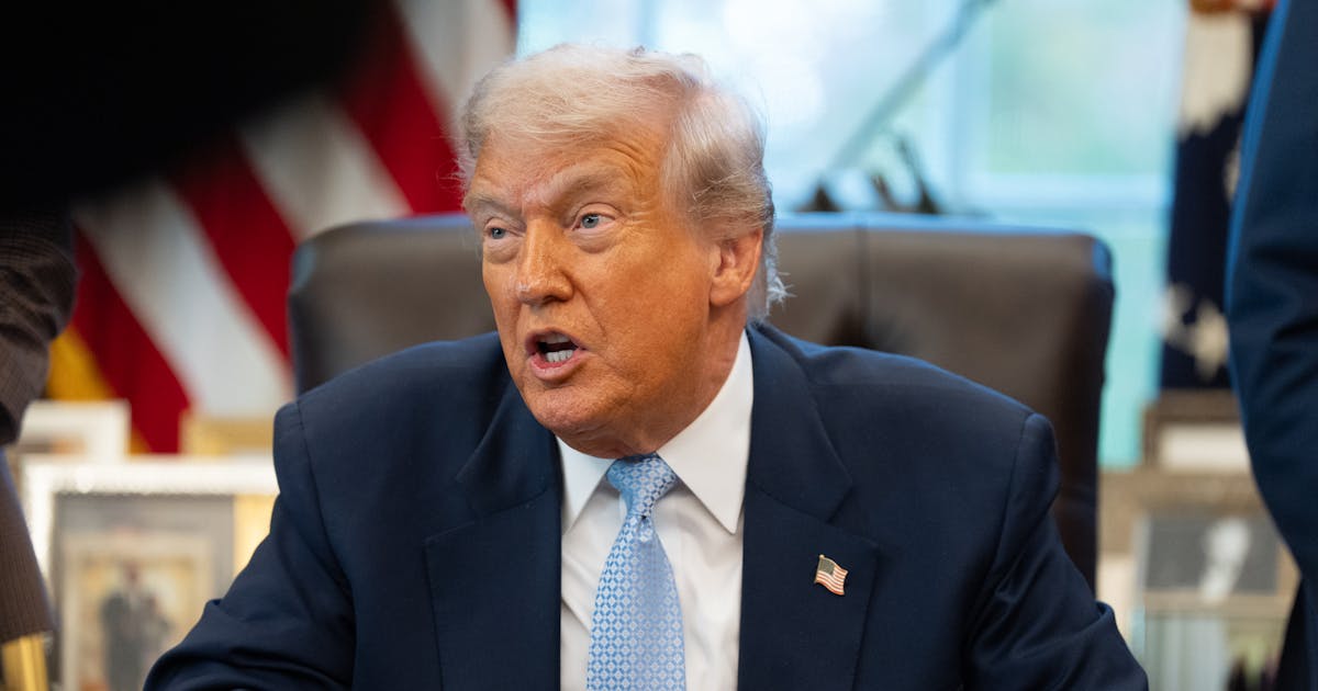 Dem Lawmakers Get Bomb Threats After Trump Calls For Their Execution