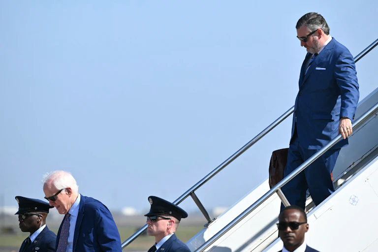 Senator Ted Cruz steps off Air Force One