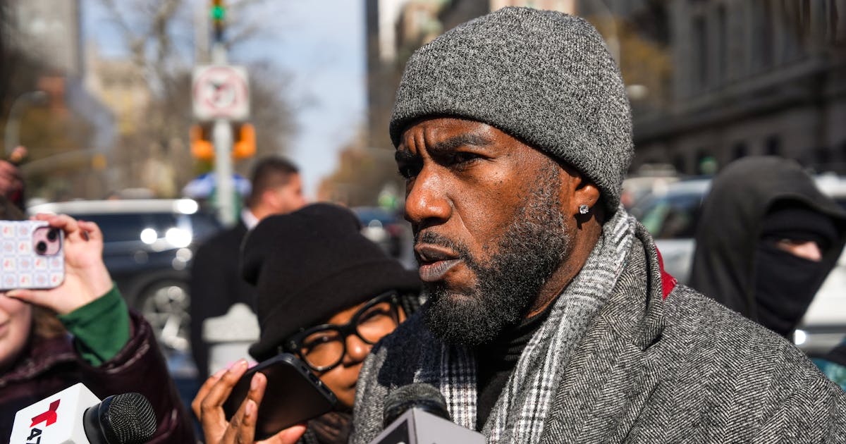 ICE's Latest Bit of Despicable Trickery May Be Illegal