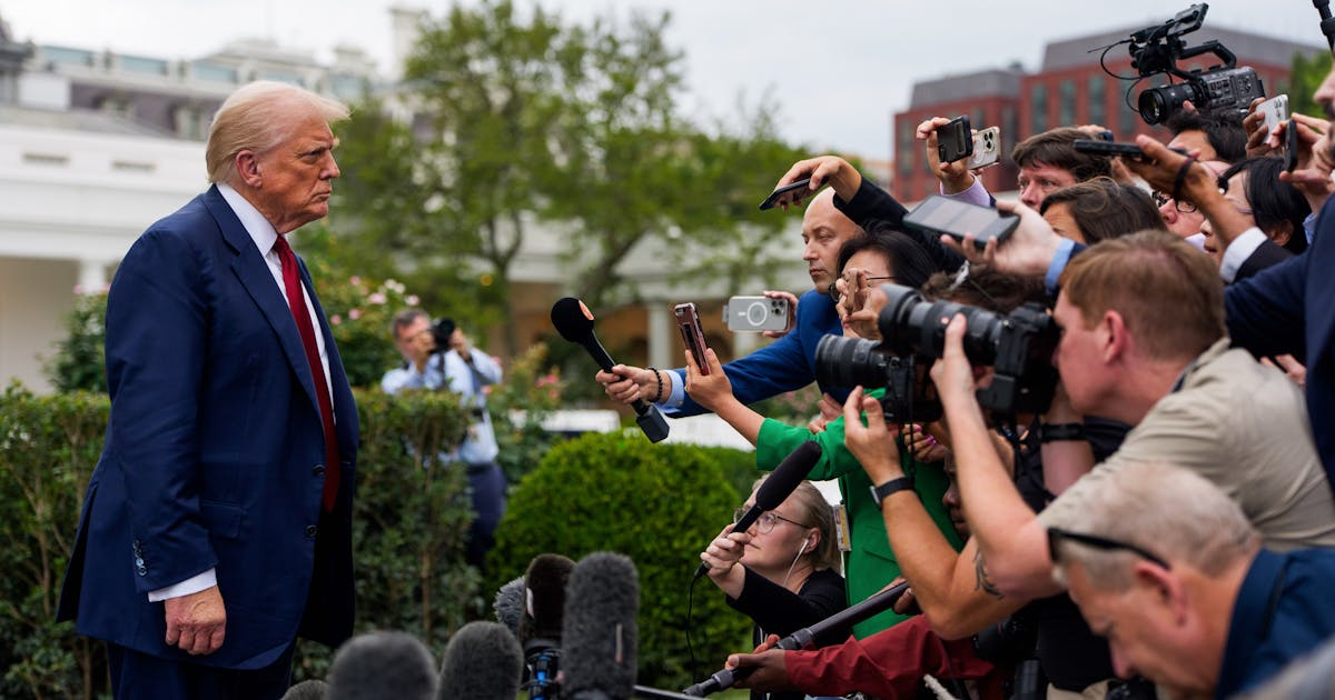 https://images.newrepublic.com/df36b910bbffb3a7a1b2d049a6b16a7fd9c8cdcd.jpeg?w=1200&h=630&crop=faces&fit=crop&fm=jpg