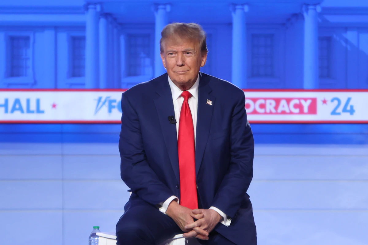 Trump Admits He Was “Doing Services” for Foreign Governments Who Paid Him Trump Admits He Was “Doing Services” for Foreign Governments Who Paid Him