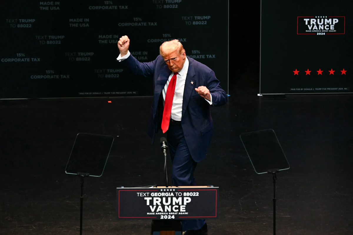 Watch: Trump Struggles to Stay Focused in Odd Rambling Speech Watch: Trump Struggles to Stay Focused in Odd Rambling Speech