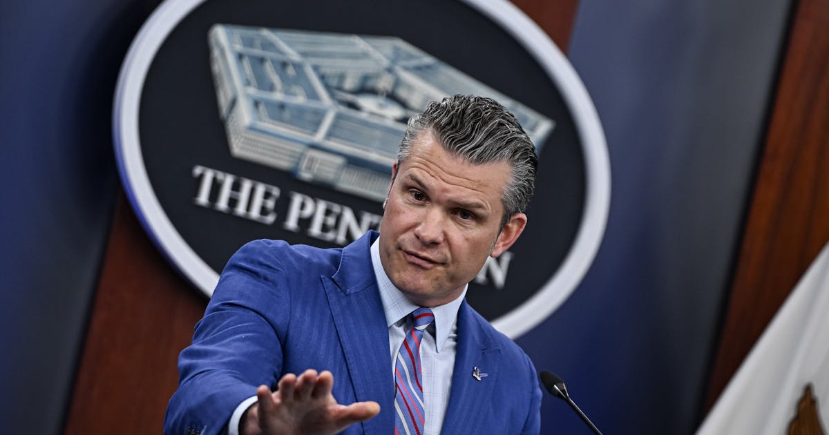 The Blacklisted Pentagon Press Is Taking Pete Hegseth to Court