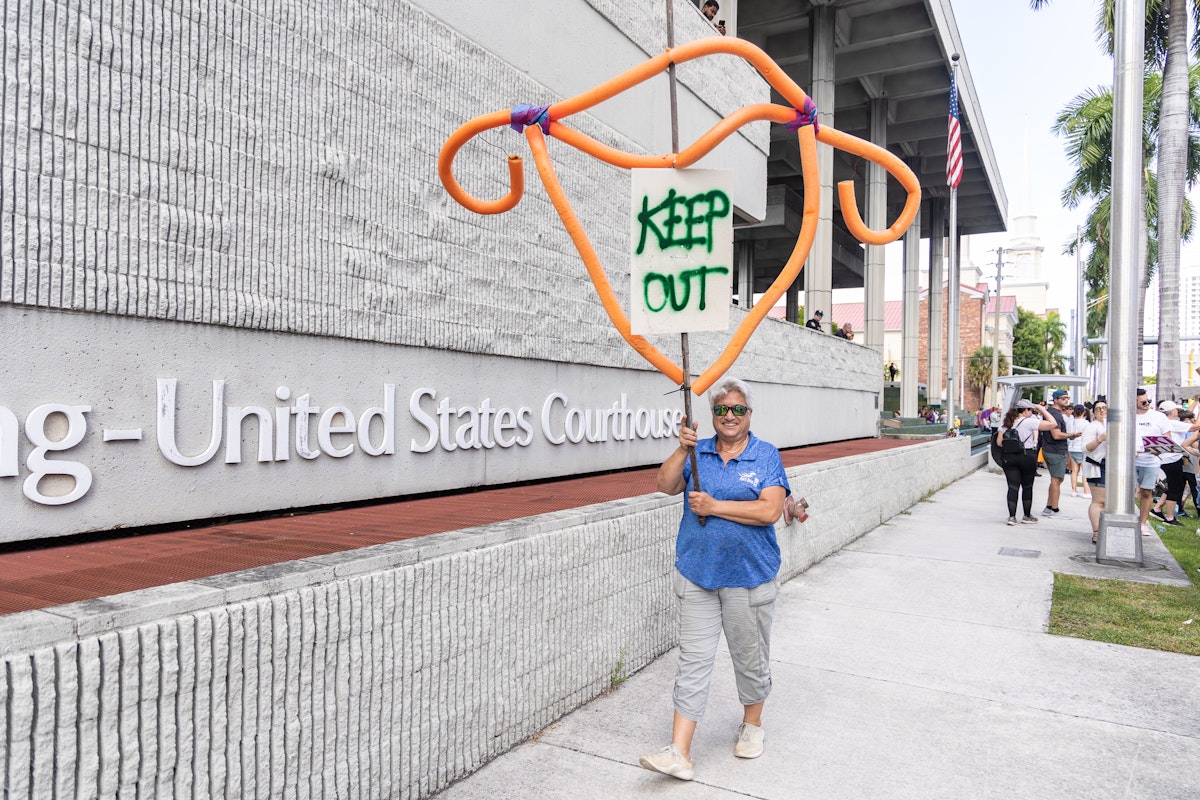 Florida Officially Has the Signatures to Put Abortion on the Ballot Florida Officially Has the Signatures to Put Abortion on the Ballot