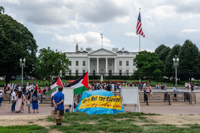 A photo of the Peace Vigil in front of the White House.