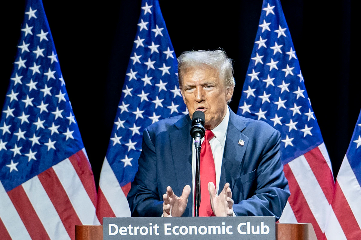 Watch: Trump Completely Loses Train of Thought in Awkward Speech Watch: Trump Completely Loses Train of Thought in Awkward Speech