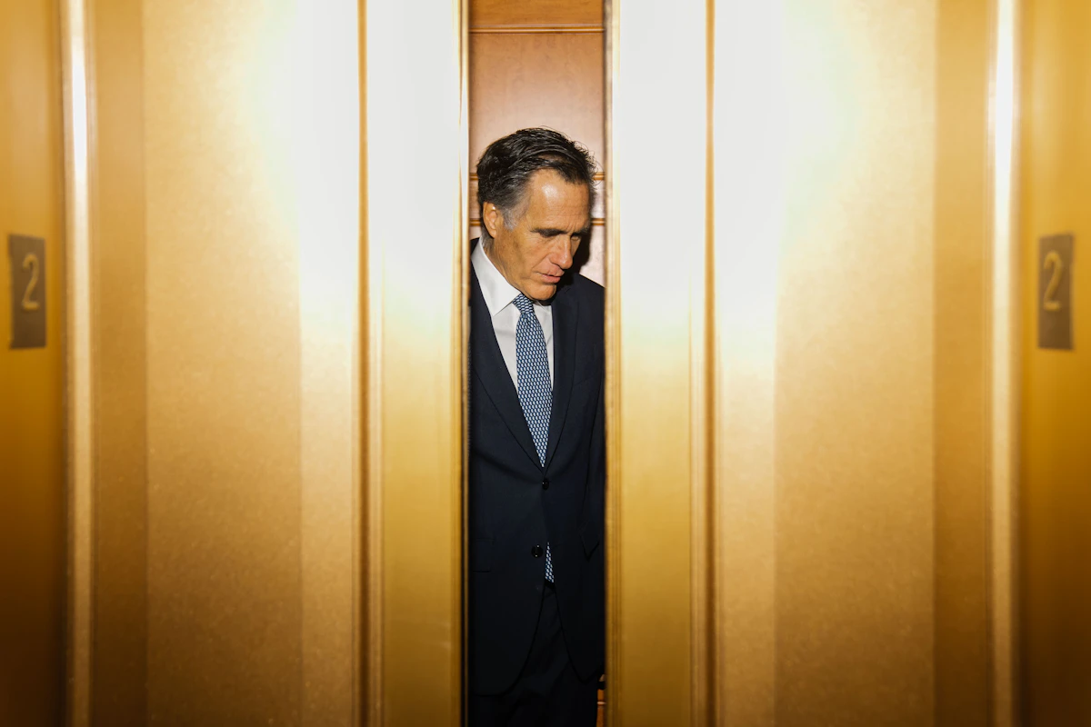 The Fear That’s Keeping Mitt Romney From Endorsing Harris The Fear That’s Keeping Mitt Romney From Endorsing Harris