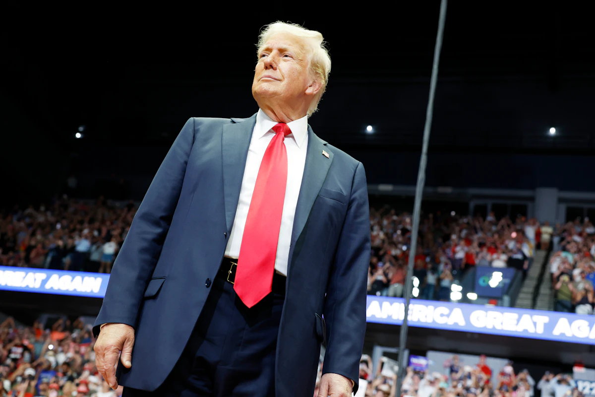 Trump’s Outrageous January 6 Gala Is a Giant Flashing Warning Sign Trump’s Outrageous January 6 Gala Is a Giant Flashing Warning Sign