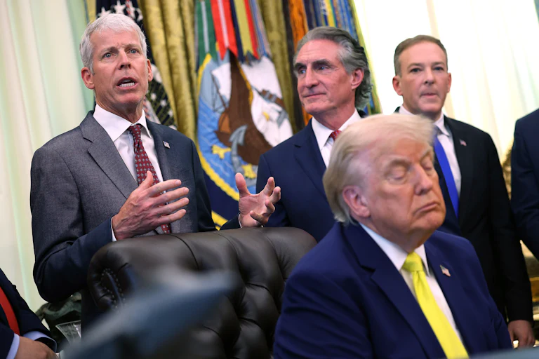 Donald Trump asleep in a meeting