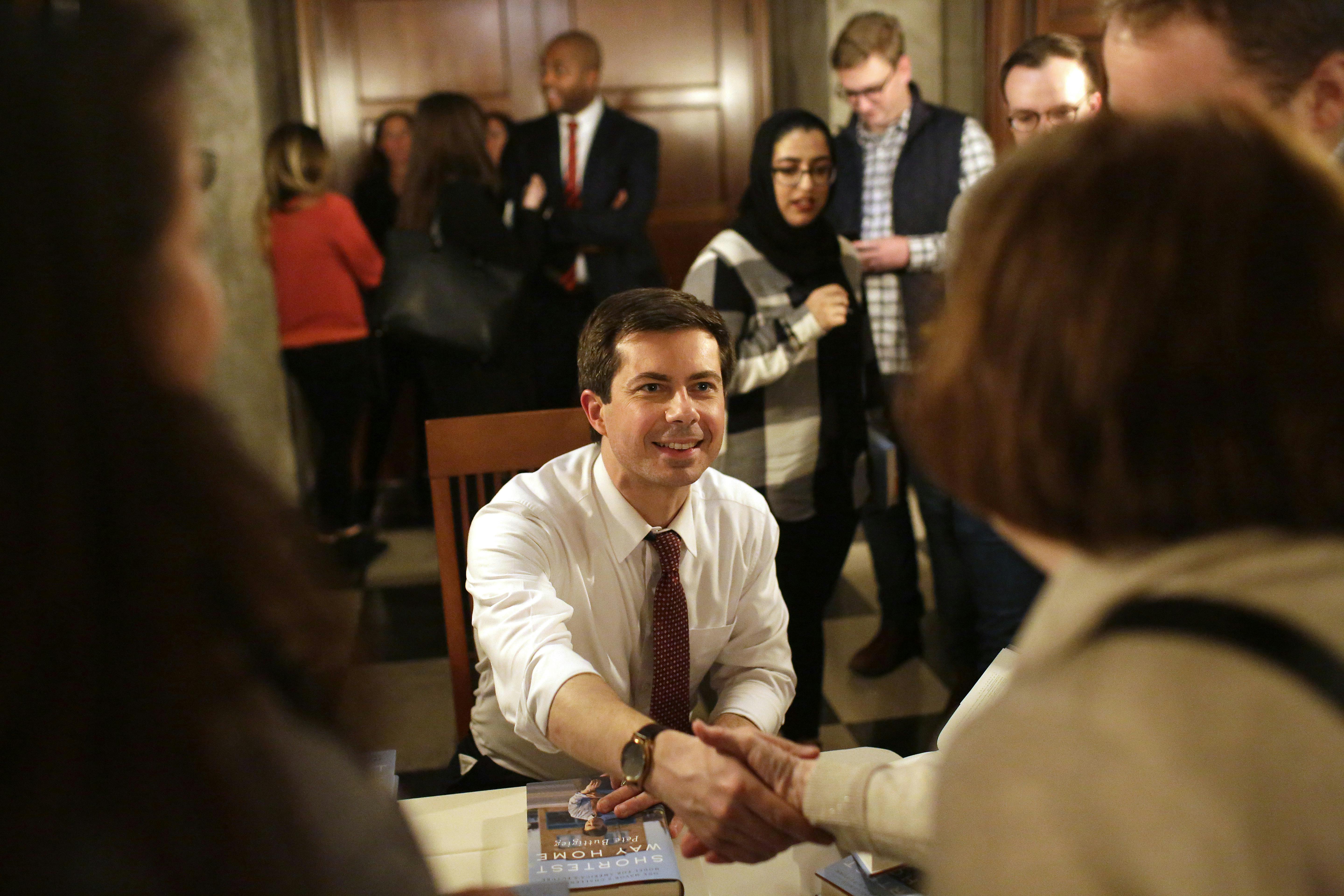 Buttigieg's 2020 Campaign: Grand Talk, Small Successes | The New