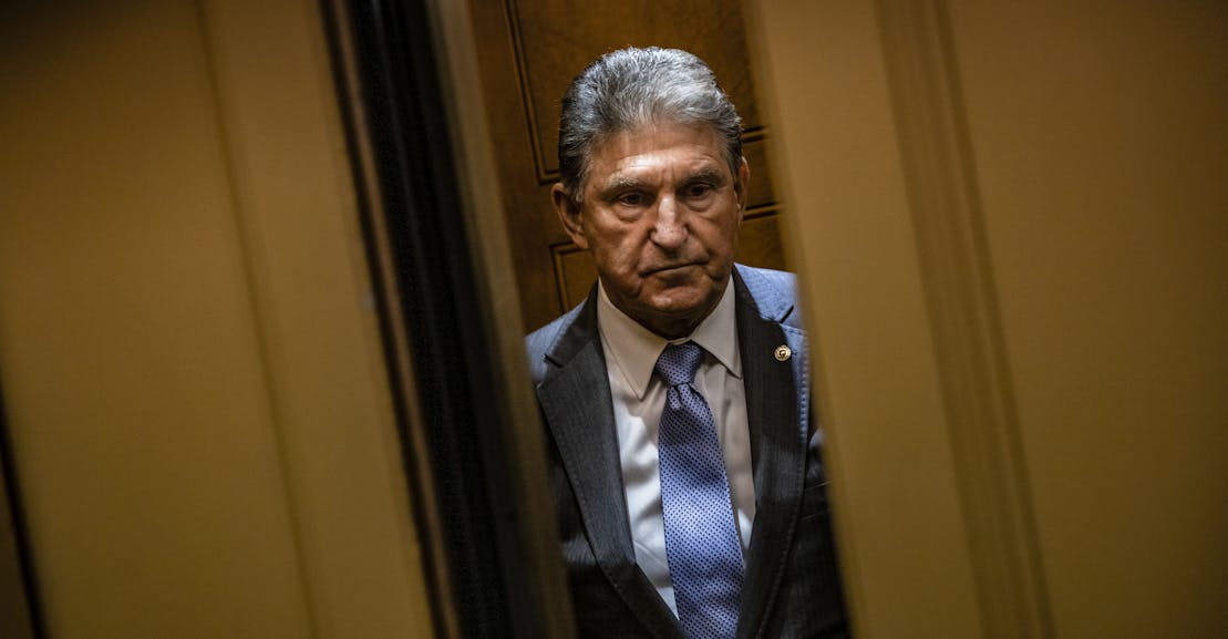 Manchin, Whose State Was Built by Unions, Rejects Paid Leave for Rail Workers Manchin, Whose State Was Built by Unions, Rejects Paid Leave for Rail Workers