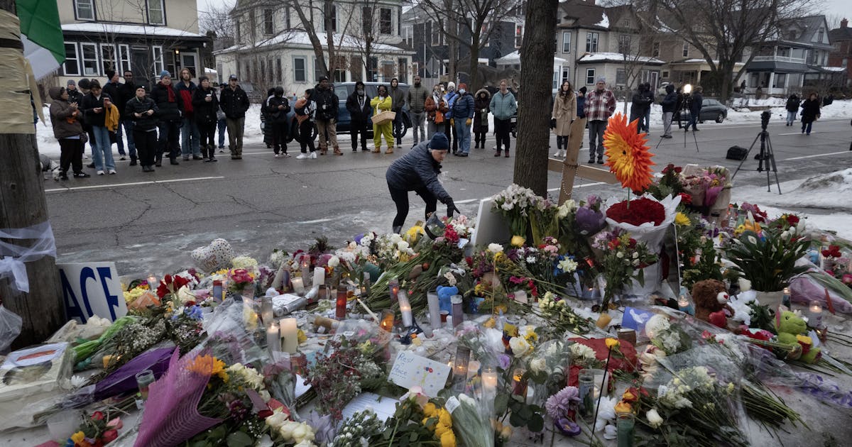 Damning New Video Wrecks Trump Team’s Claims on Minnesota ICE Shooting