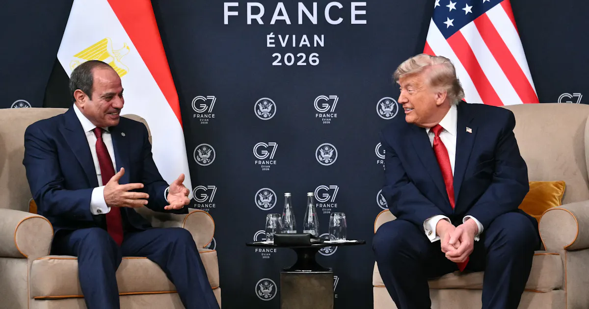 Trump, 80, Claims He Became “Deeply Infatuated” with Egyptian Leader During Hotel Meeting Trump, 80, Claims He Became “Deeply Infatuated” with Egyptian Leader During Hotel Meeting