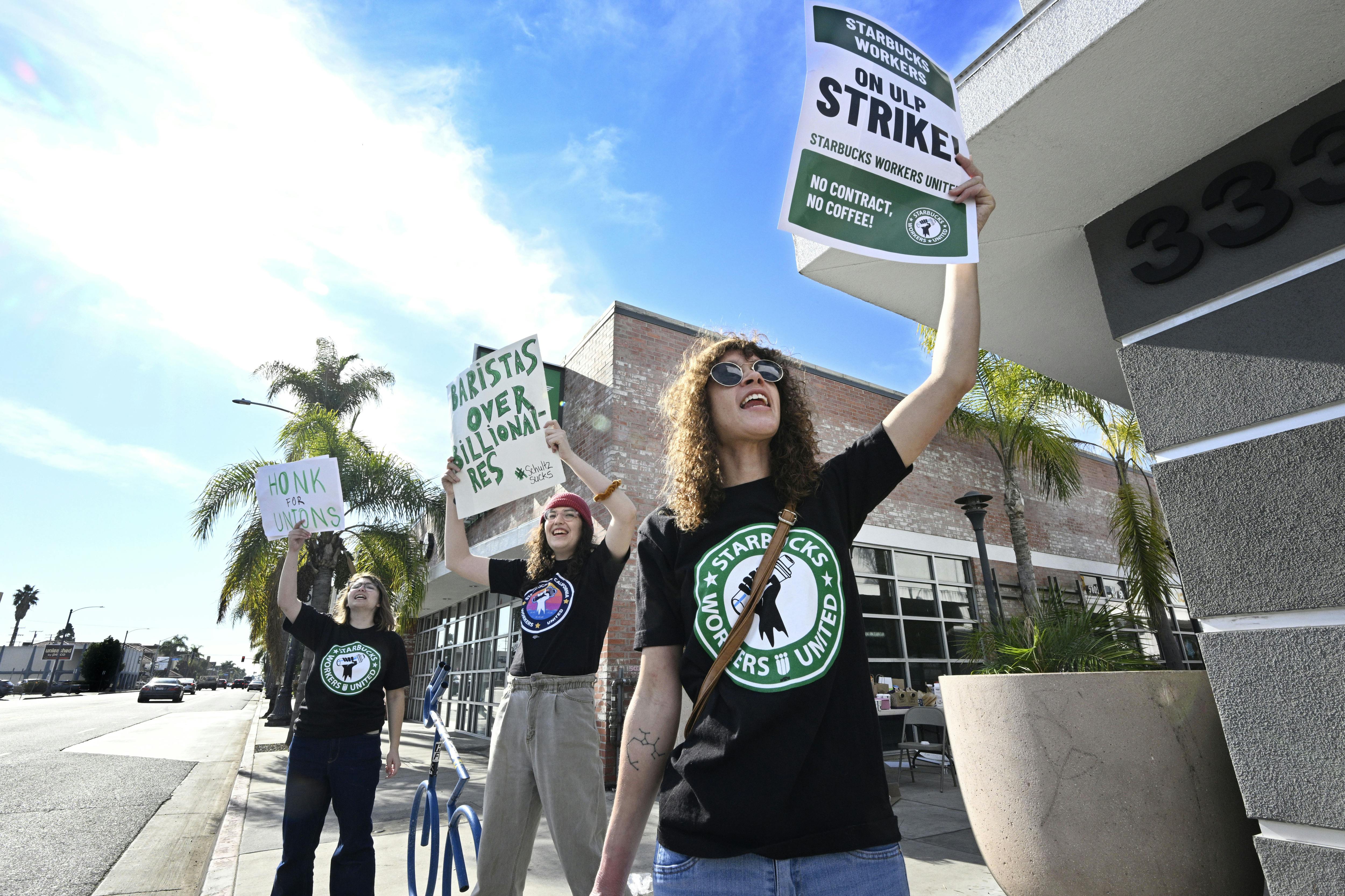 Buffalo Starbucks workers 'extremely confident we're going to have the  first union store,' as ballots are counted today