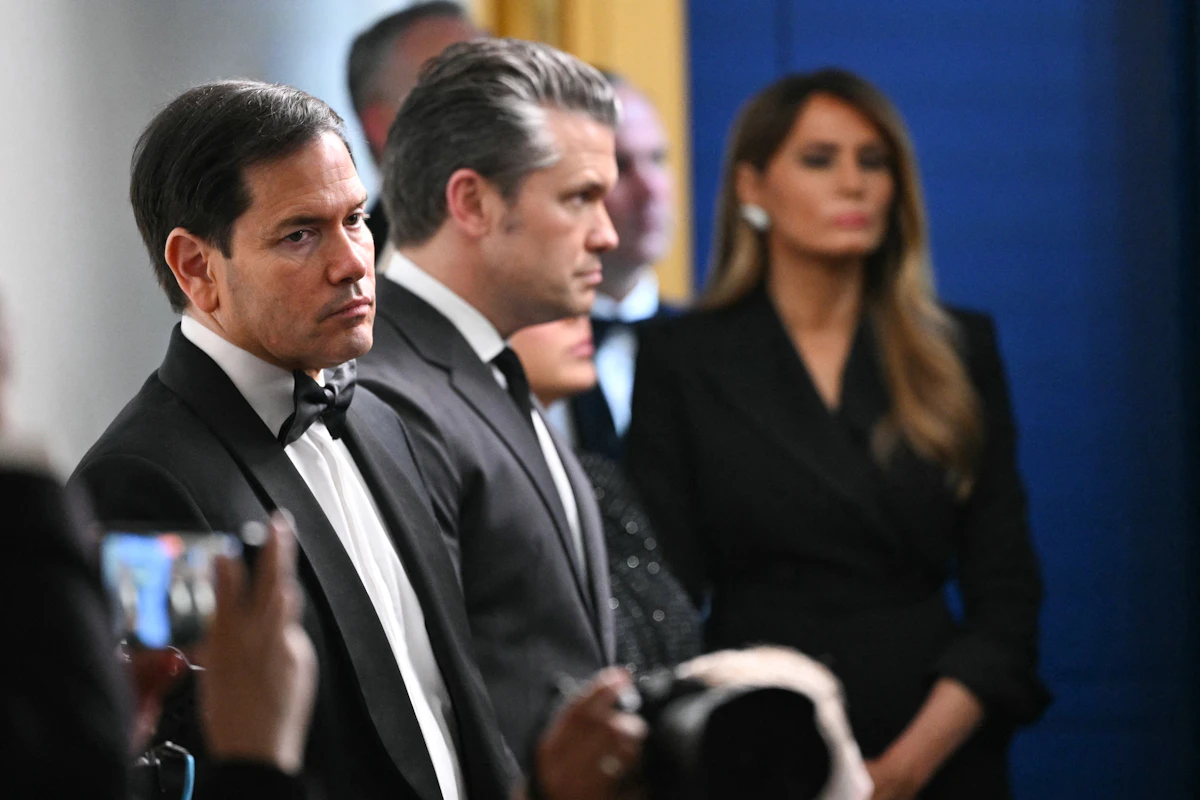 Trump Embarrasses His Own Officials as He Ditches Latest Iran Plan