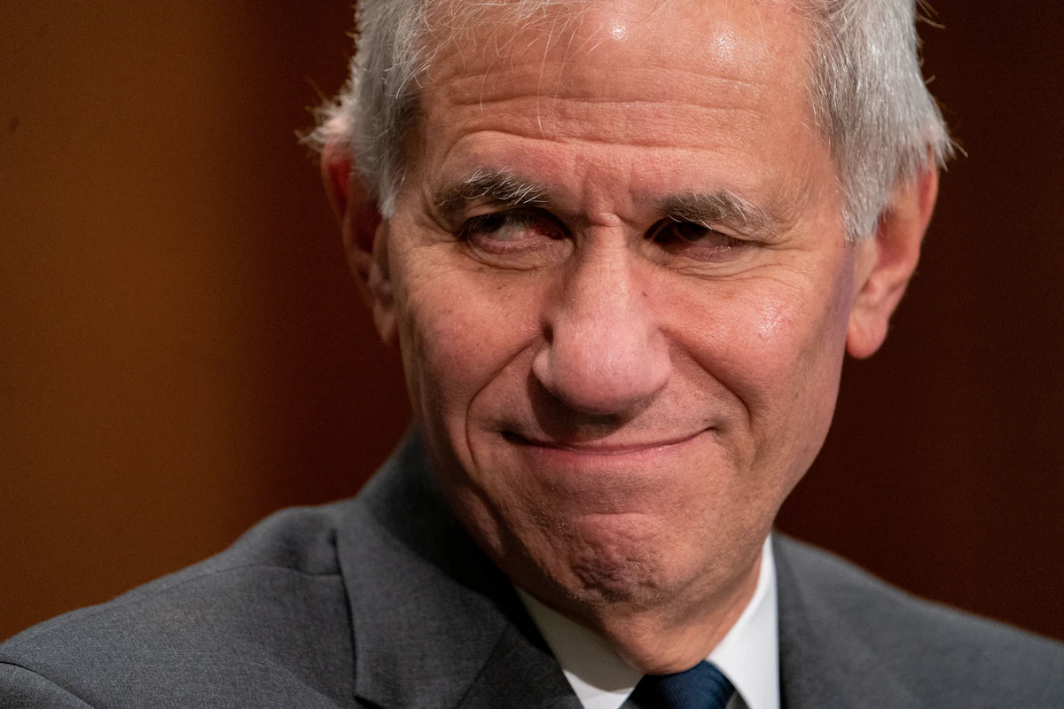 Biden, Fire Bank Regulator Martin Gruenberg Biden, Fire Bank Regulator Martin Gruenberg