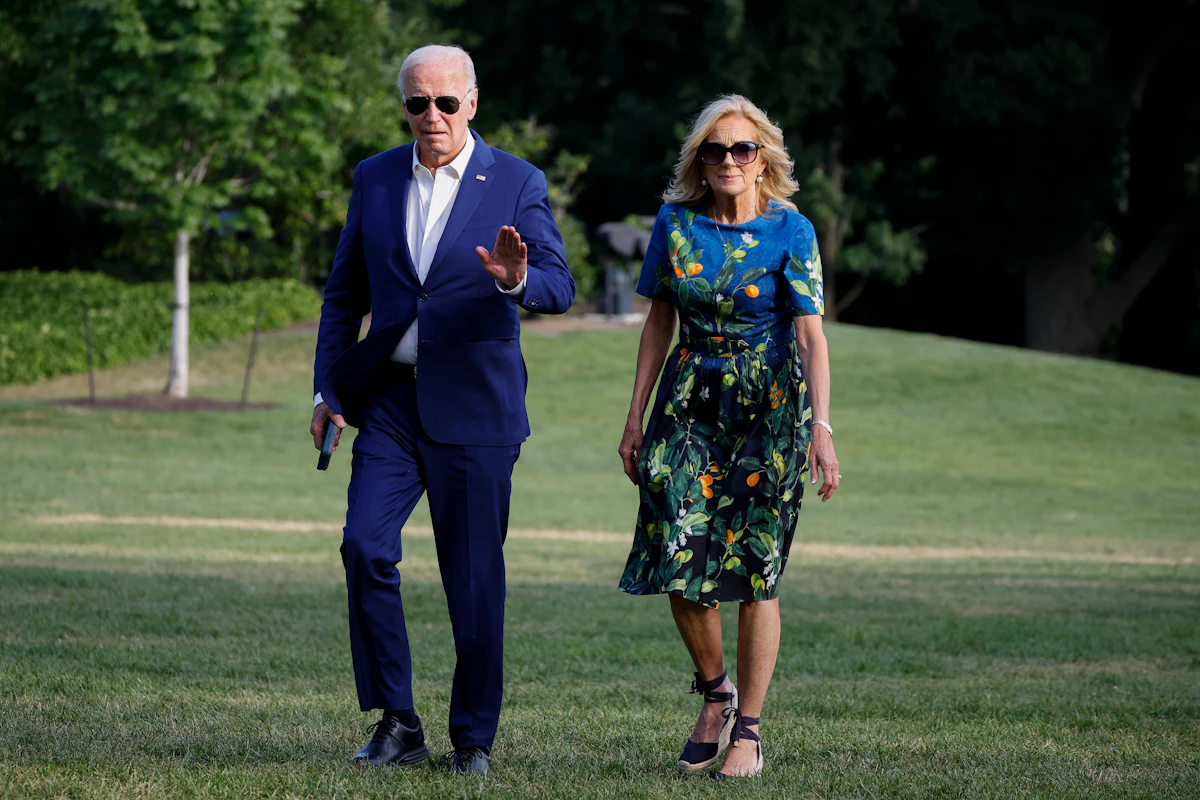 Biden Family Plotting His Exit Plan After Week of Terrible News Biden Family Plotting His Exit Plan After Week of Terrible News