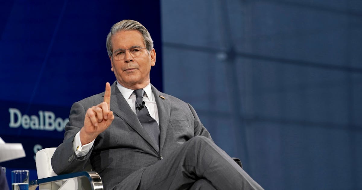 The Internet Schools Trump’s Treasury Department on Economics