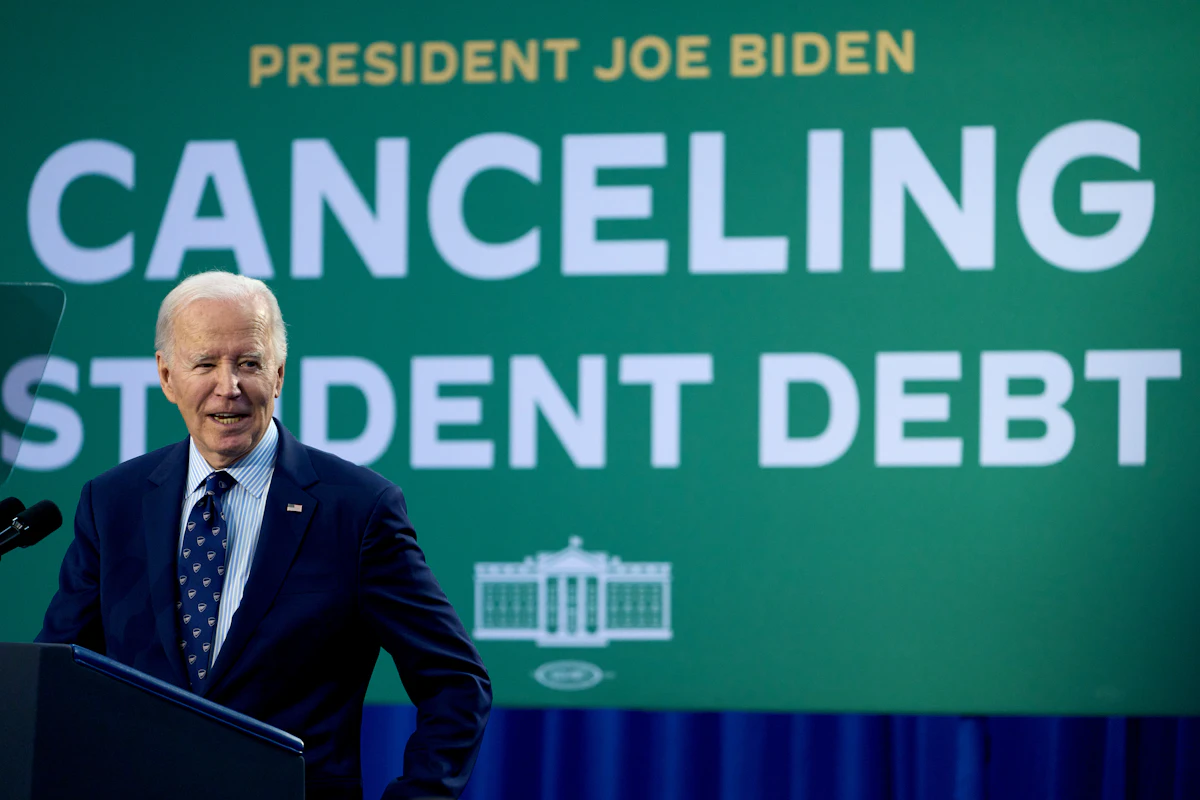 Biden’s Vulnerability With Young Voters May Not Cost Him in 2024 Biden’s Vulnerability With Young Voters May Not Cost Him in 2024
